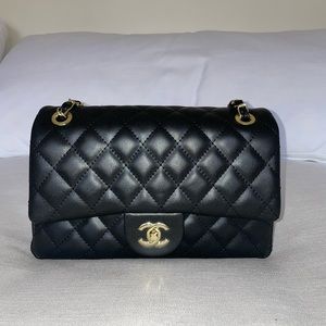 Chanel Classic Flap Bag FAKE